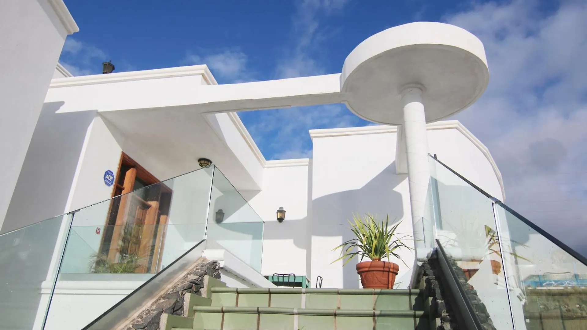 Villa Gonzalez Sea Views Радазул 0*,
