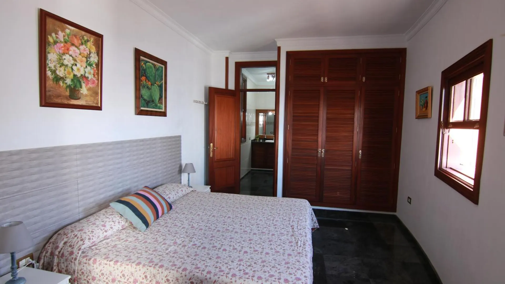 Villa Gonzalez Sea Views Радазул Испания